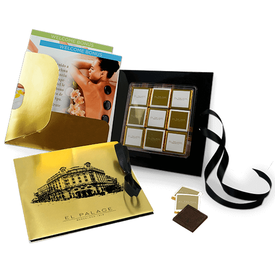 Postal con 9 napolitanas y folleto